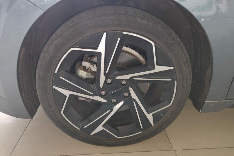 Used Lynk & Co 07 2024 EM-P 126 Long-Range Ultra