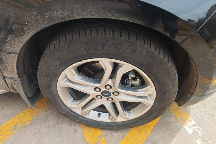 Used Ford Edge 2018 EcoBoost 245 Two-Wheel-Drive Titanium 7-Seater China V Standard Right Front Wheel Hub