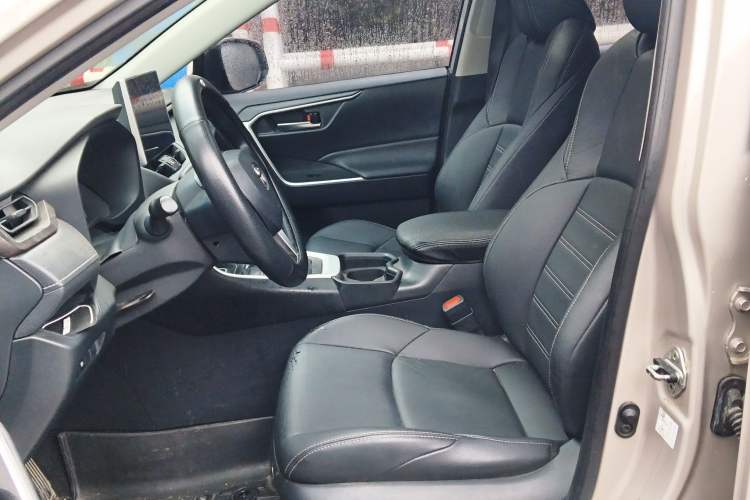 Used Toyota Wildlander 2020 2.0L CVT Two-Wheel Drive Luxury Edition
