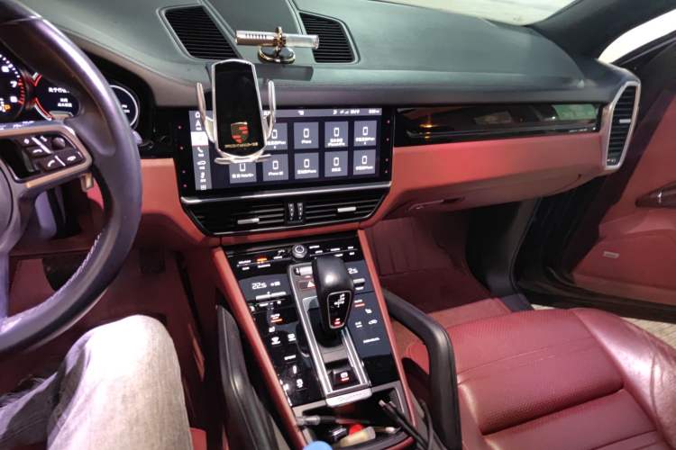 Used Porsche Cayenne 2019 Cayenne 3.0T Audio And AC Panel