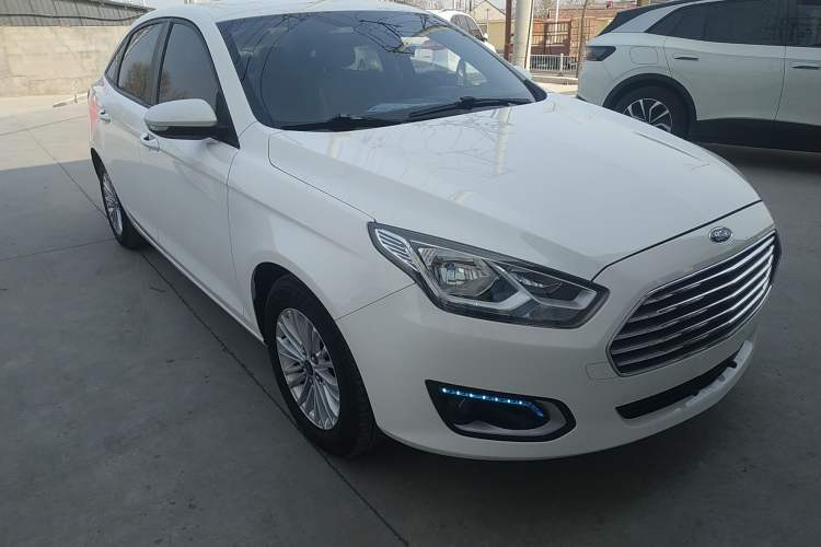 Used Ford Escort 2015 1.5L Manual Comfort Model