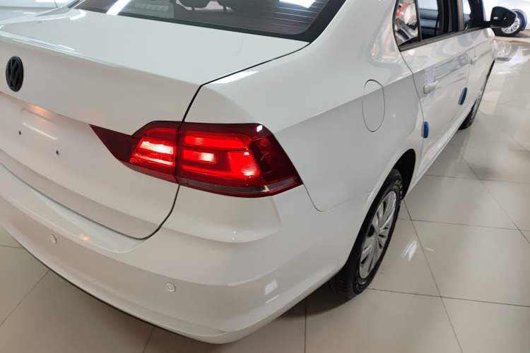 Used Volkswagen Santana 2021 1.5L Manual Fashion Edition Exterior 3