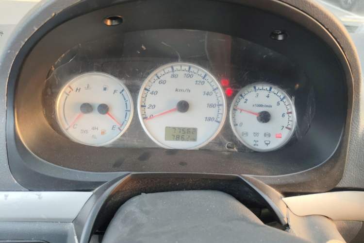 Used King Long Golden Way 2012 2.0L Passenger Version Long Wheelbase 4G21B