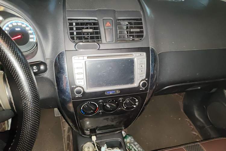 Used Suzuki SX4 2012 1.6L Manual Ruiqi Model Audio And AC Panel