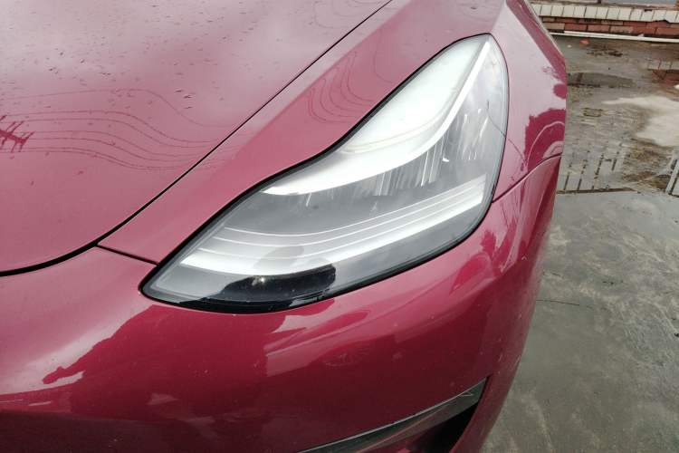 Used Tesla Model 3 2019 Long-Range Rear-Wheel-Drive Version
