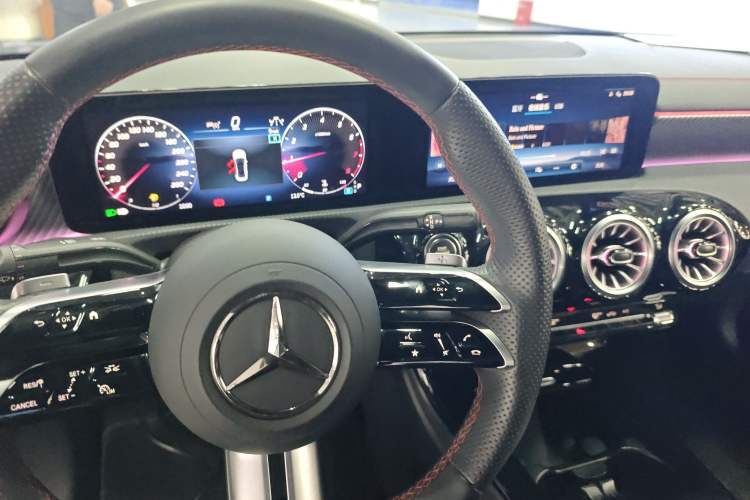 Used Mercedes-Benz A-Class 2024 Updated A 200 L Fashion Version
