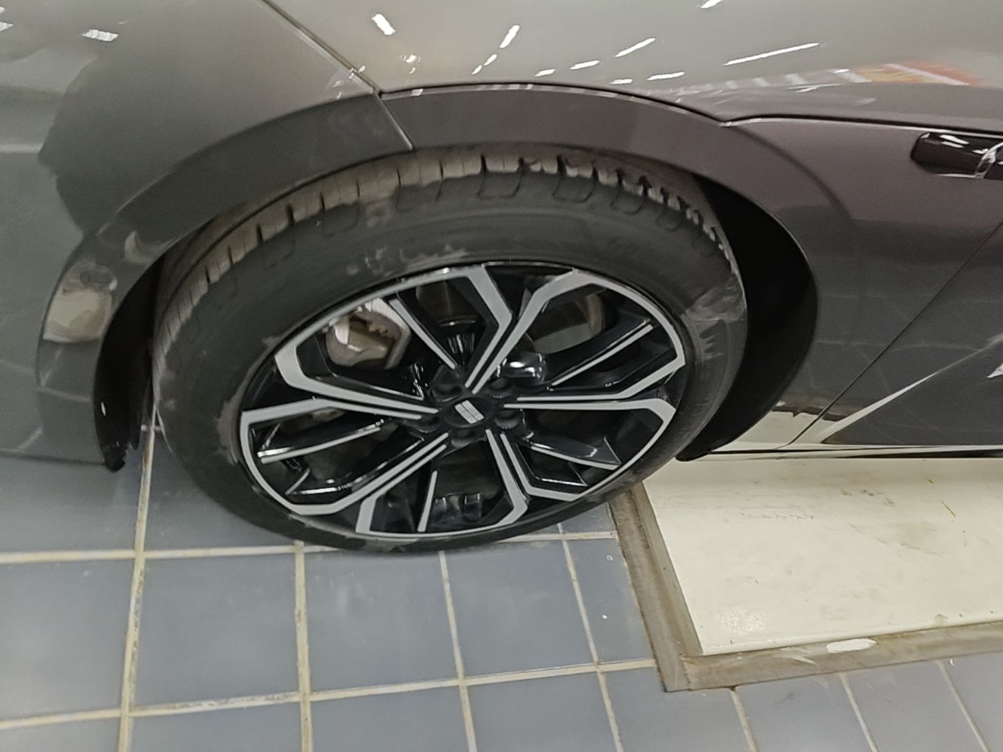Geely Galaxy E8 2025 700 km Long-Range Intelligent Driving Version — снимка 10