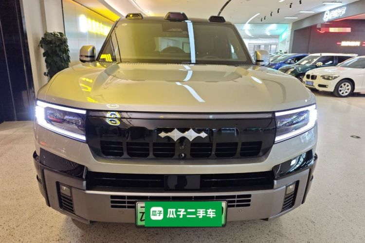 Used Formula Leopard 8 2025 Smart & Brave Flagship Edition 6 Seats Front