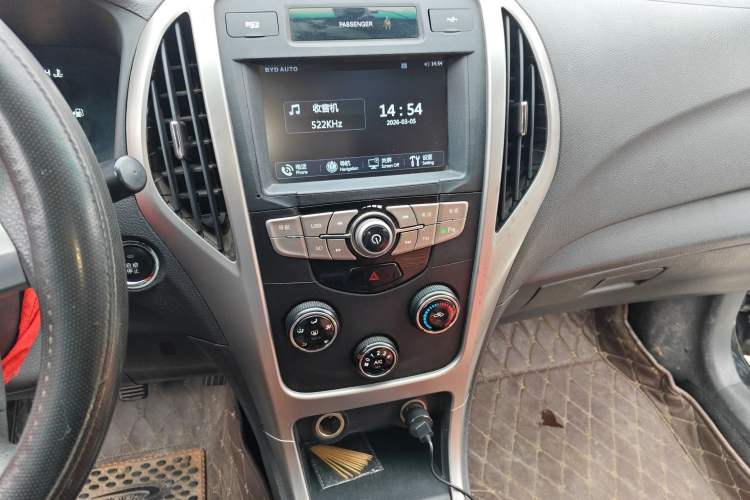 Used BYD F3 2015 Energy-Saving Edition 1.5L Manual Luxury Model