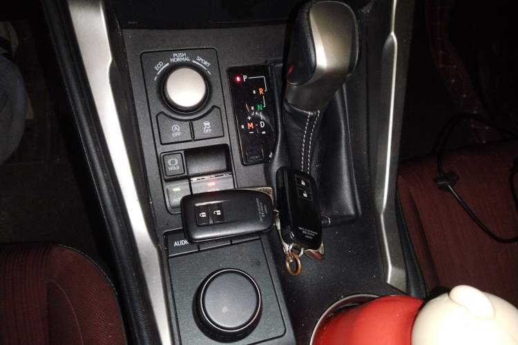 Used Lexus NX 2015 200 Front-Wheel Drive X-Trail SE Edition