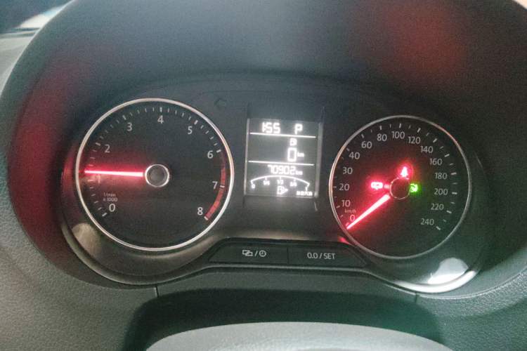 Used Volkswagen Polo 2016 1.6L Cross Polo Automatic Instrument Cluster