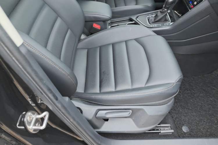 Used Volkswagen Tharu 2021 280TSI Two-Wheel-Drive Luxury Plus Edition

