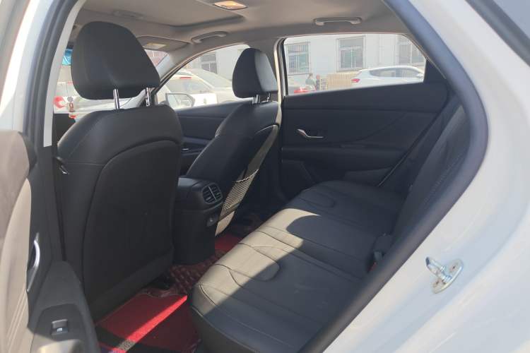 Used Hyundai Elantra 2022 1.5L CVT LUX Prestige Edition Left Rear Seat