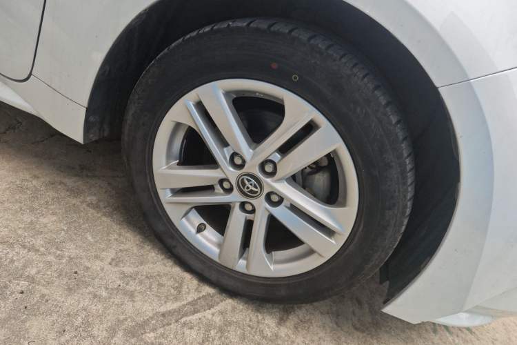 Used Toyota Levin 2021 Dual-Engine 1.8H E-CVT Luxury Edition Right Front Wheel Hub