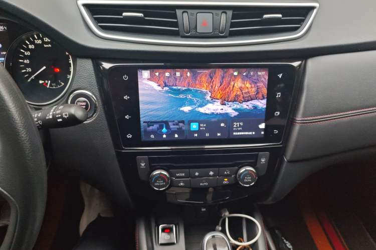 Used Nissan Qashqai 2023 Classic 2.0L CVT XV Comfort Edition Audio And AC Panel