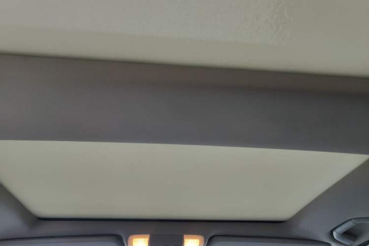 Used Mercedes-Benz GLK-Class 2013 GLK 300 4MATIC Dynamic Sunroof Model Headliner