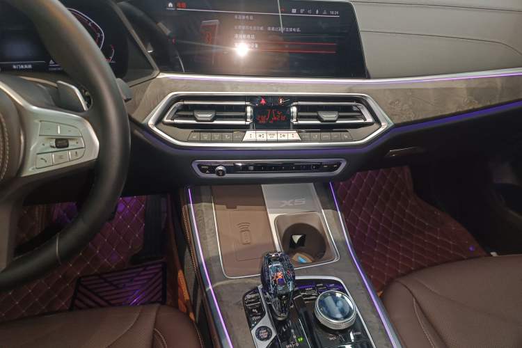 Used BMW X5 2022 xDrive 30Li M Sport Package
