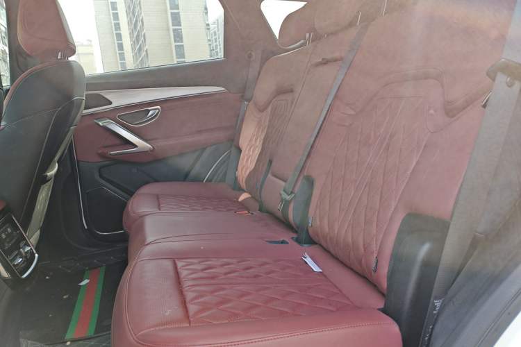 Used JETOUR X70 PLUS 2023 1.5T DCT Brave PLUS 5-Seater
