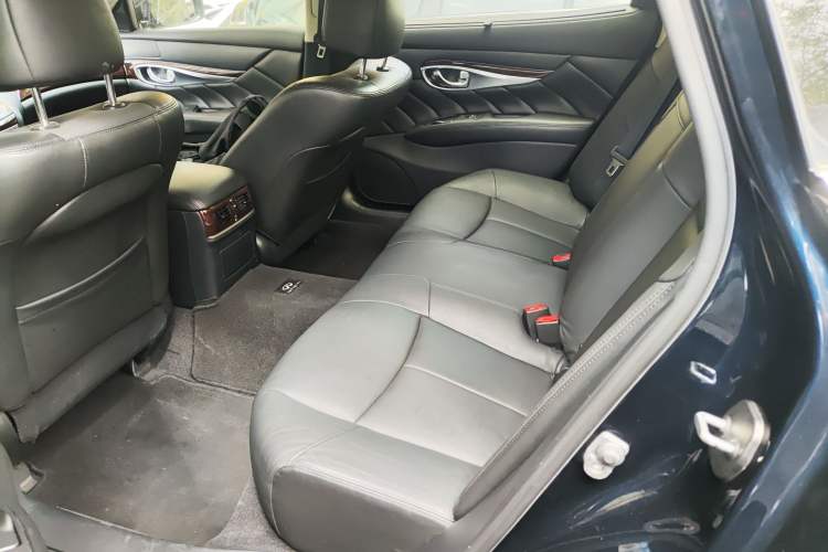 Used Infiniti Q70 2015 Q70L 2.5L Enjoyment Edition