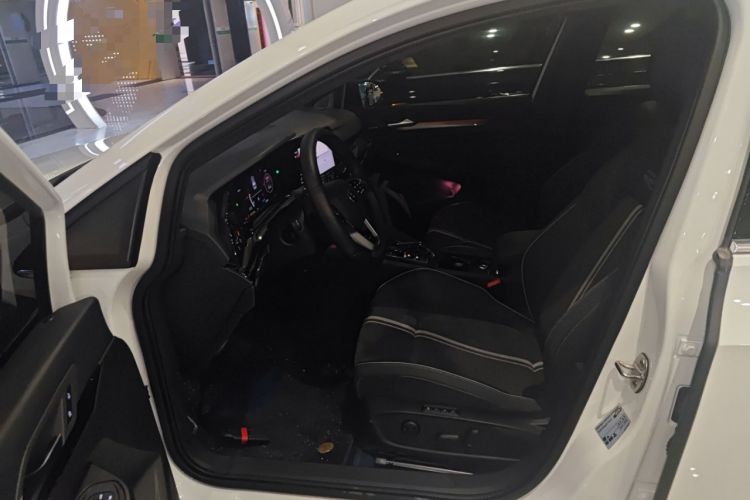 Used Volkswagen Golf 2023 Facelift 280TSI DSG R-Line Lite