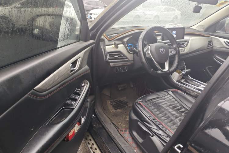 Used CHANGAN CS75 2018 280T Automatic Smart Edition China V Standard Driver Seat