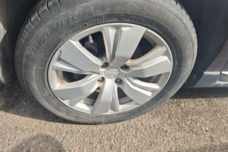 Used Peugeot 2008 2014 1.6L Automatic Fashion Edition