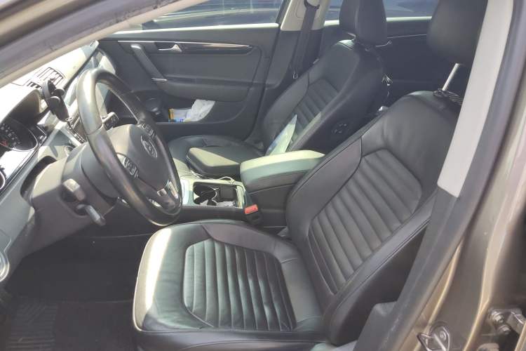 Used Volkswagen Magotan 2013 2.0 TSI Luxury Model