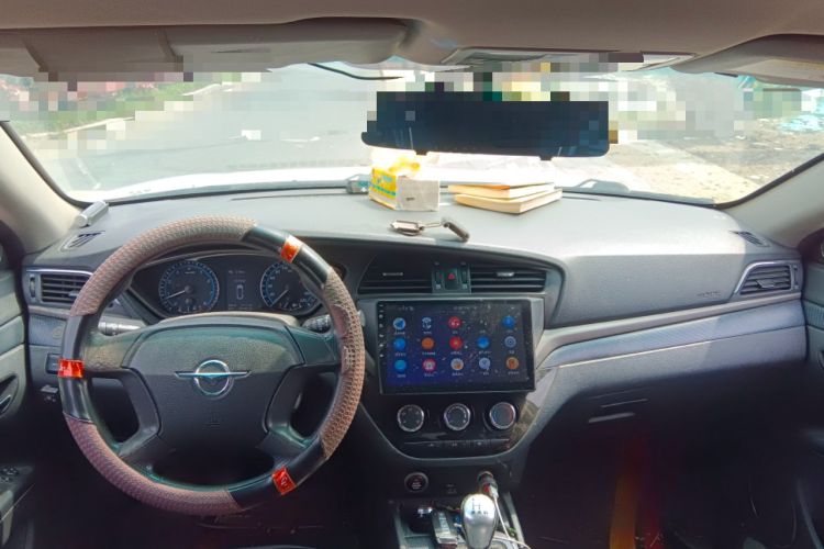 Used Haima M6 2017 1.6L Manual Comfort Model Center Console