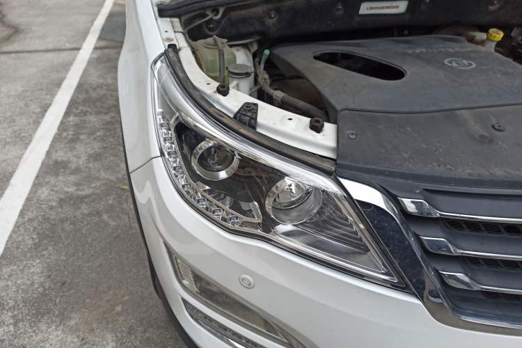 Used Baojun 560 2015 1.8L manual luxury version