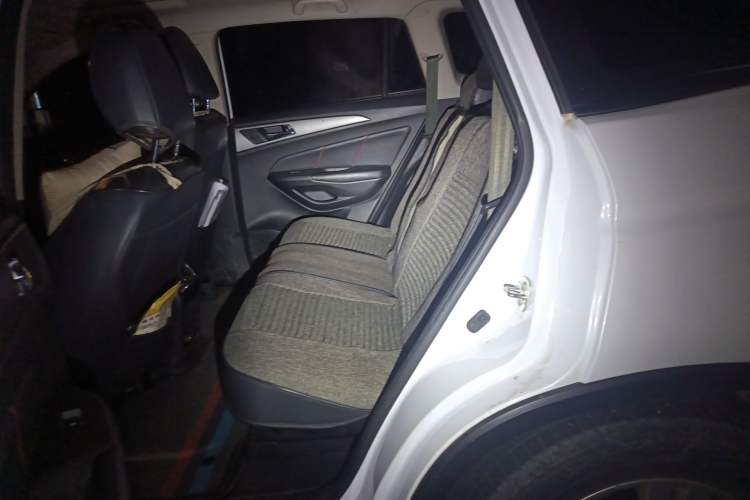 Used CHANGAN CS75 2016 2.0L Manual Luxury Version China V Standard Left Rear Seat