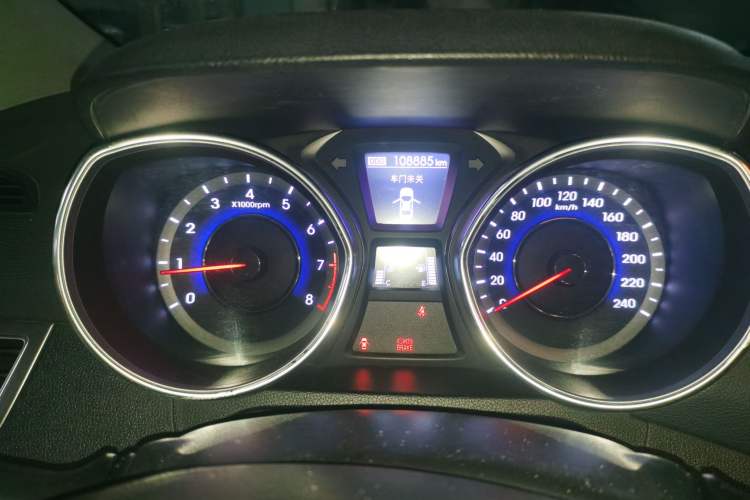 Used Hyundai Elantra (5th Generation / Langdong) 2015 1.6L Manual Leading Model Instrument Cluster