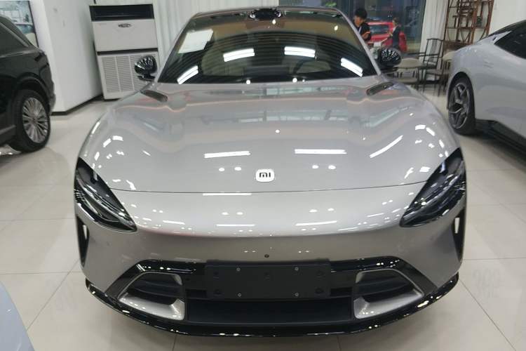 Used Xiaomi Auto YU7 2025 Ultra-Long Range Rear-Wheel Drive Version Front