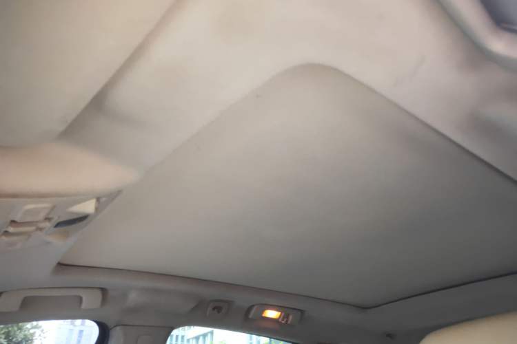 Used Cadillac SRX 2012 3.0L Elite Edition Headliner