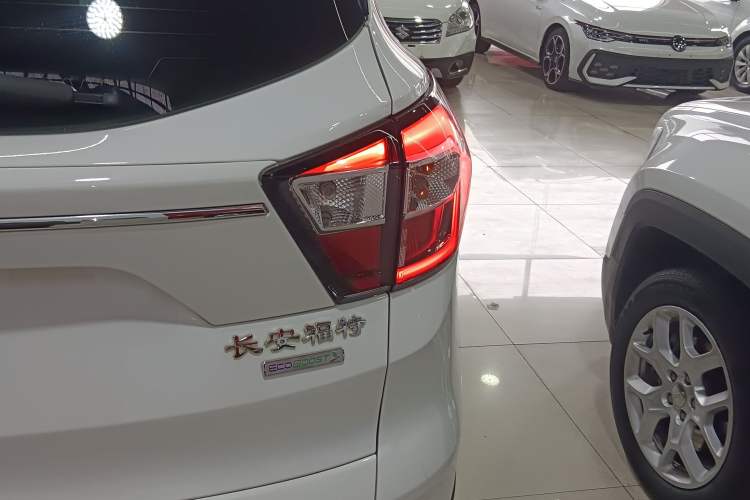 Used Ford Kuga 2018 EcoBoost 180 Two-Wheel-Drive Platinum Edition