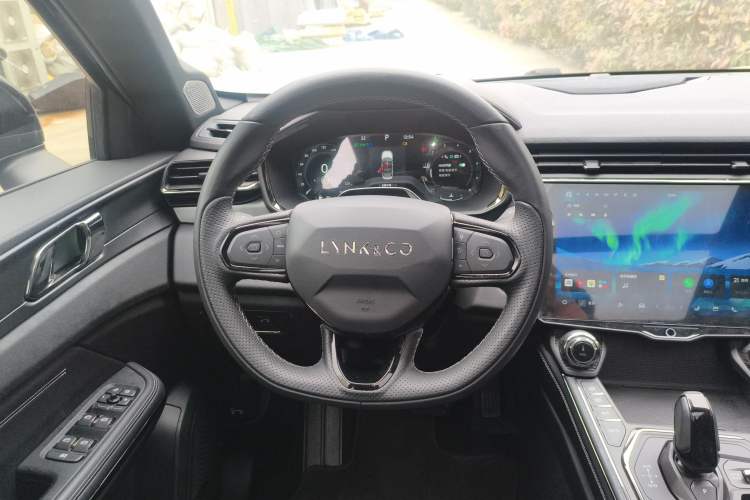 Used Lynk & Co 01 2023 2.0TD Four-Wheel Drive Dark Night Edition
