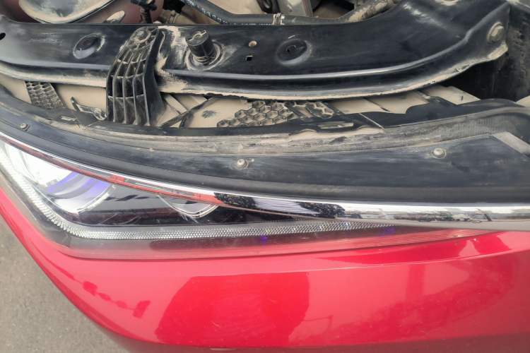 Used BYD Tang New Energy 2019 EV600D Four-Wheel Drive Smart Connectivity Leading Model Right Front Headlight