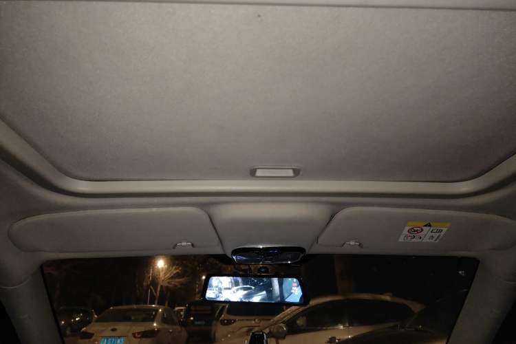 Used Jeep Compass 2013 2.4L four-wheel-drive sport version
