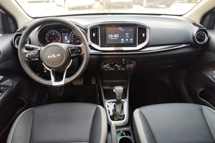 Used Kia kx1 Stonic 2021 1.4L CVT Fun Edition