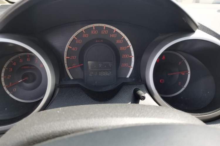 Used Honda Fit 2008 1.5L automatic luxury edition
