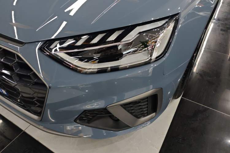 Used Audi A4L 2022 40 TFSI quattro RS Performance Package
