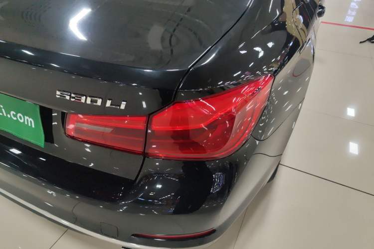 Used BMW 5 Series 2019 530Li Leading Model Luxury Package