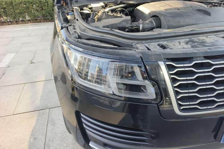 Used Land Rover Range Rover 2018 3.0 SC V6 Vogue Extended-Length Model
