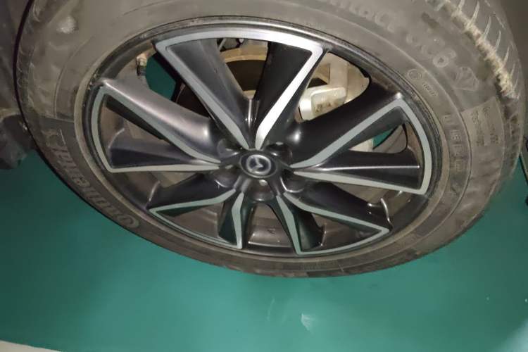 Used Mazda CX-5 2019 Cloud-Controlled Version 2.5L Automatic Two-Wheel Drive Luxury Trim China VI Standard Right Front Wheel Hub