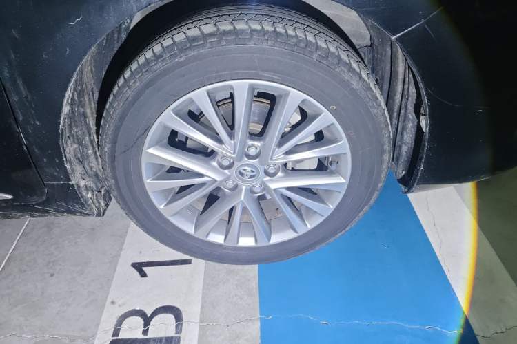 Used Toyota Camry 2016 2.5G 10th Anniversary Deluxe Navigation Edition