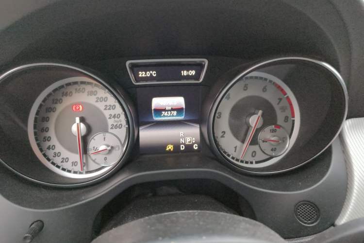 Used Mercedes-Benz GLA 2016 GLA 200 Sport Edition Instrument Cluster