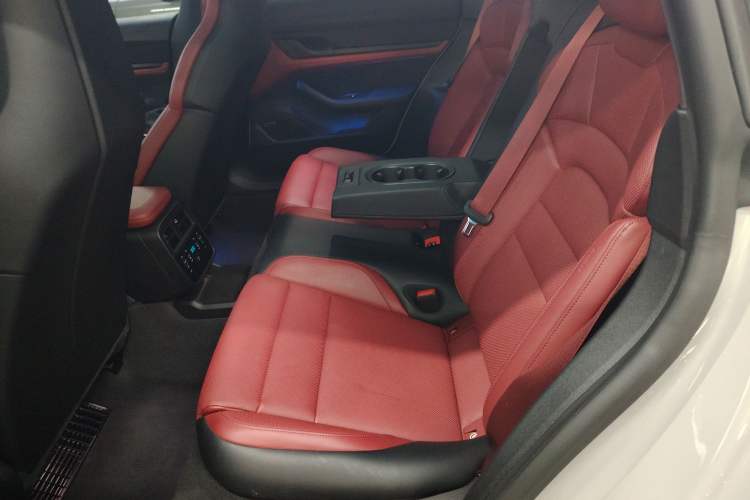 Used Porsche Taycan 2022-Year Updated Taycan
