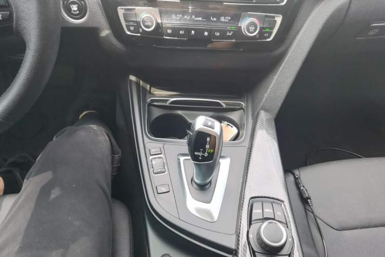 Used BMW 3 Series 2016 316i Fashion Model
