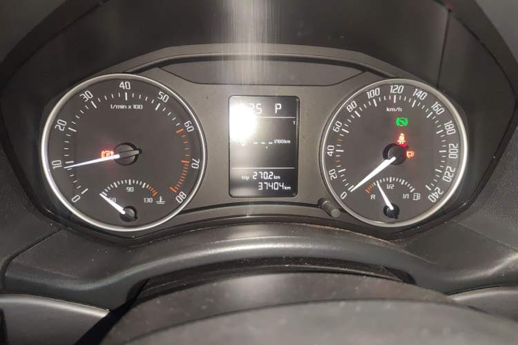 Used Skoda Octavia 2015 Classic Model 1.6L Automatic Yijie Version
