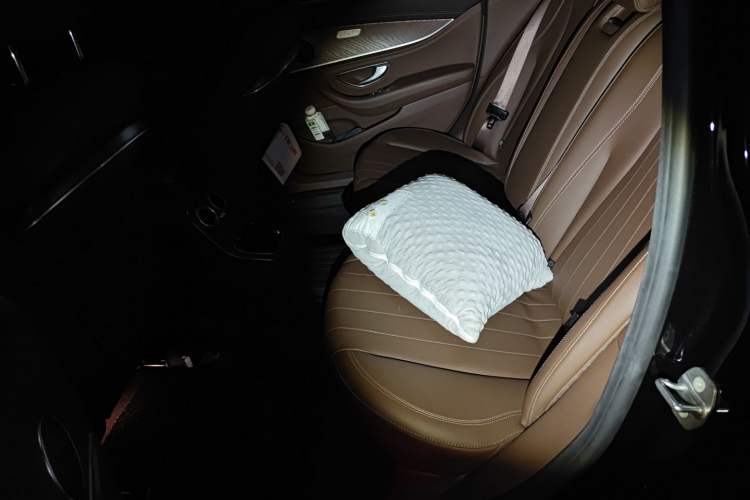 Used Mercedes-Benz E-Class New Energy 2022 Second Facelift E 350 e L Plug-in Hybrid Sedan
