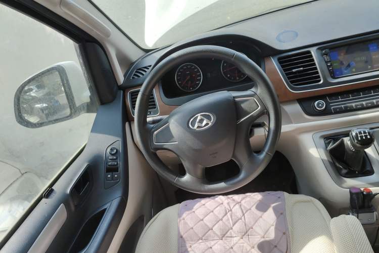 Used SAIC MAXUS G10 2016 2.4L Manual Elite Edition